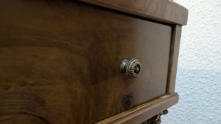 Mueble Consola Raíz y Cristal