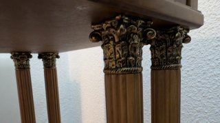 Mueble Consola Raíz y Cristal