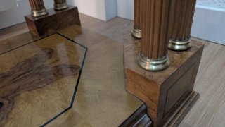 Mueble Consola Raíz y Cristal