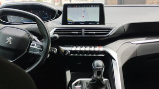Peugeot 3008 2020,130CV.NAVEGADOR