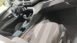 Peugeot 3008 2020,130CV.NAVEGADOR