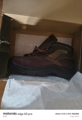 Botas de seguridad Adeepi. Talla 44. Nuevas