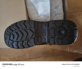 Botas de seguridad Adeepi. Talla 44. Nuevas