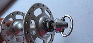 Cubo Campagnolo 36 furos, falange alta.