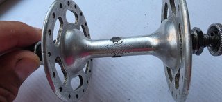 Cubo Campagnolo 36 furos, falange alta.