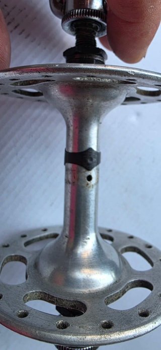 Cubo Campagnolo 36 furos, falange alta.