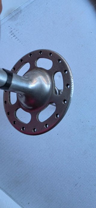 Cubo Campagnolo 36 furos, falange alta.