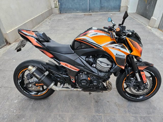 Kawasaki Z800e limitada papeles