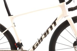 Bicicleta Giant Defy Advanced Pro 1 AXS 12V t.52 Reacondicionada