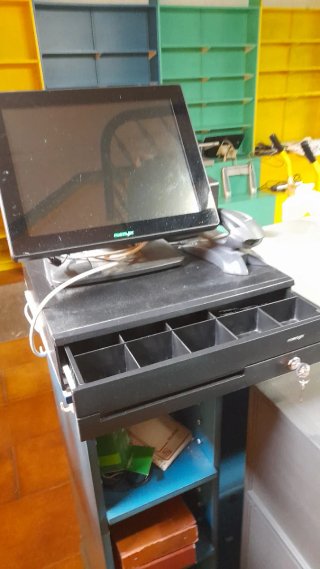 TPV Táctil + Cajón + Tiketera + Lector de codigos