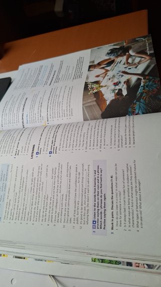 LIBRO INGLES OUTCOMES INTERMEDIATE
