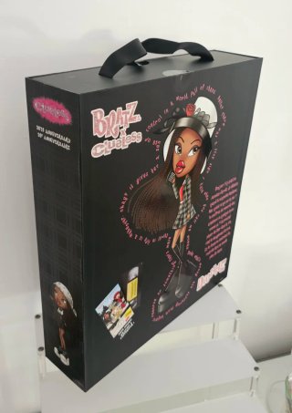 Bratz x Clueless Dionne Muñeca