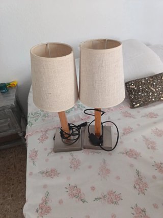 Lámparas de mesa beige y madera (2 unidades)
