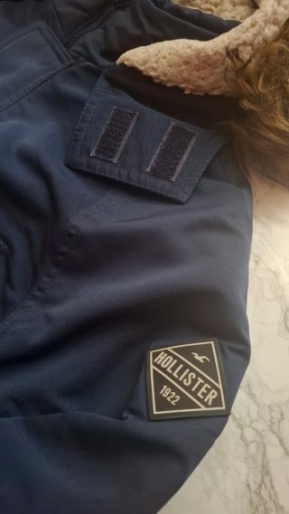 Abrigo Parka Hollister Azul Marino con Capucha