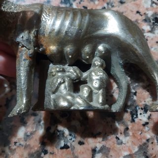 Lupa lupa capitolina bronzo