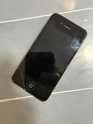iPhone 5 Negro, tien un crujido en la pantalla