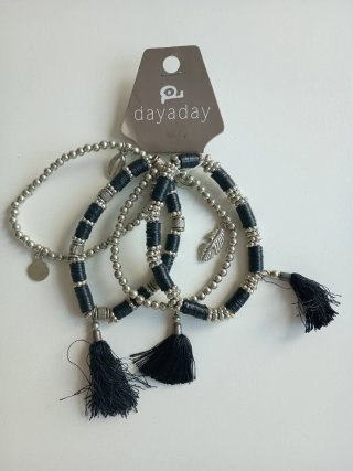 Pulseras Dayaday Negras y Plateadas