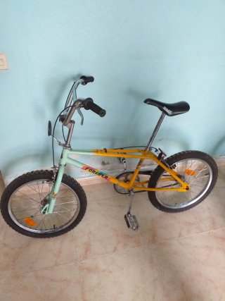 Bicicleta BMX Forever Amarilla y Celeste