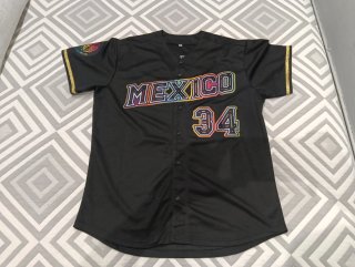 Varias camisetas de Béisbol nuevas