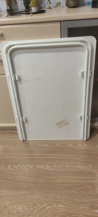 Mesa plegable blanca