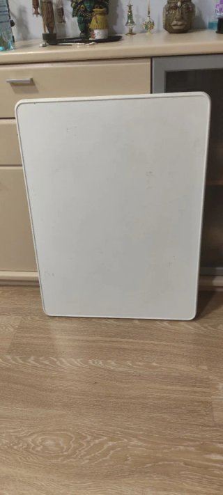 Mesa plegable blanca