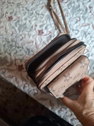 Lote 3: Bolsos y Secador de Pelo Nuevo