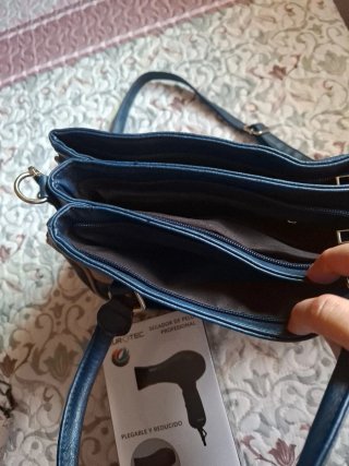 Lote 3: Bolsos y Secador de Pelo Nuevo