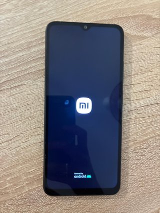 Xiaomi Redmi 12C + 5 carcasas
