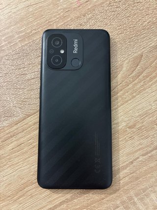 Xiaomi Redmi 12C + 5 carcasas