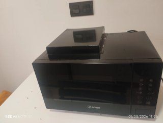 Microondas Indesit Negro