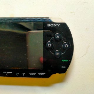 Sony PlayStation Portable PSP‑1004 Console + Gioco