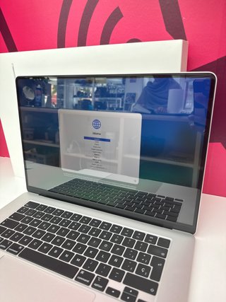 Ordenador portátil Apple Macbook Air A2941 8/250gb SSD 15&#