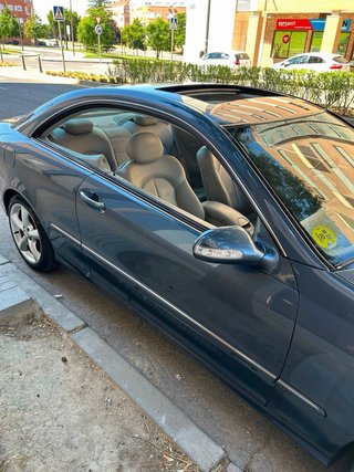 Mercedes-Benz  CLK 2002