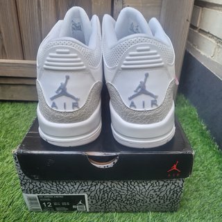 NEGOCIABLE - Jordan 3 Pure Money - 46