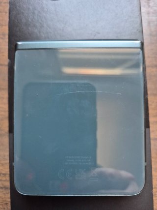 Samsung Galaxy Z Flip3 5G