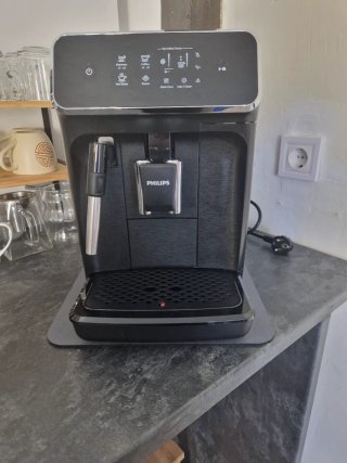 Cafetera Philips Serie 2200