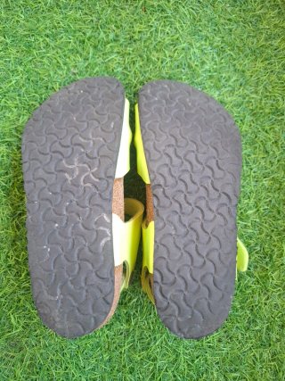 Sandalias Birkenstock niña verde lima