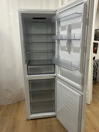 Frigorífico Candy No Frost 355L