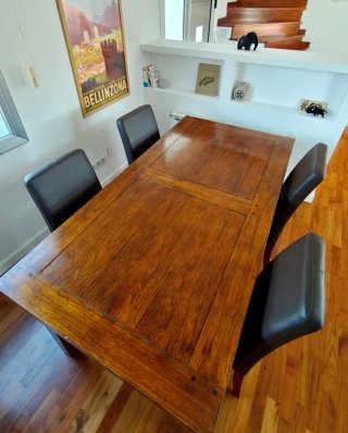 Mesa comedor madera + 4 sillas
