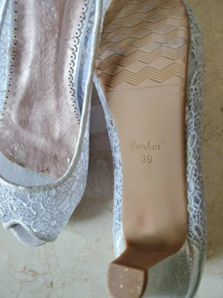 Zapatos de fiesta plateados talla 39
