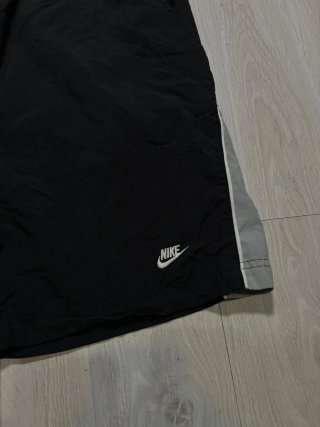 Bermuda Nike Vintage 00s Y2K Negra Gris