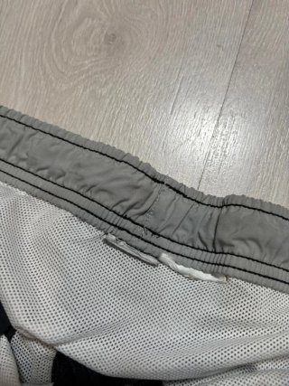 Bermuda Nike Vintage 00s Y2K Negra Gris