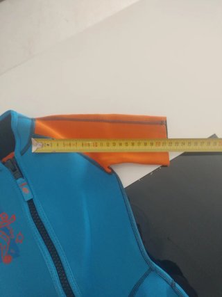 Traje de baño neopreno infantil azul y naranja