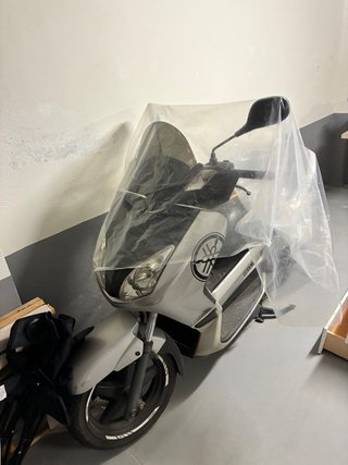 Yamaha Xmax 125cc.