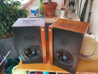 Altavoces KEF Corelli