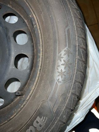 Neumático Continental 215/60 R16 H XL