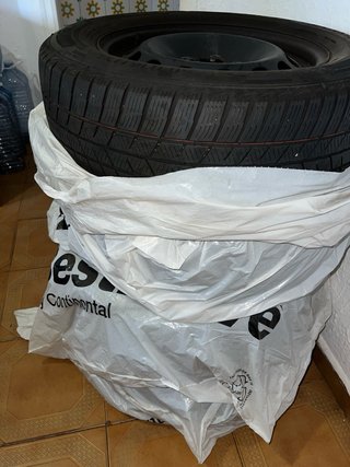 Neumático Continental 215/60 R16 H XL