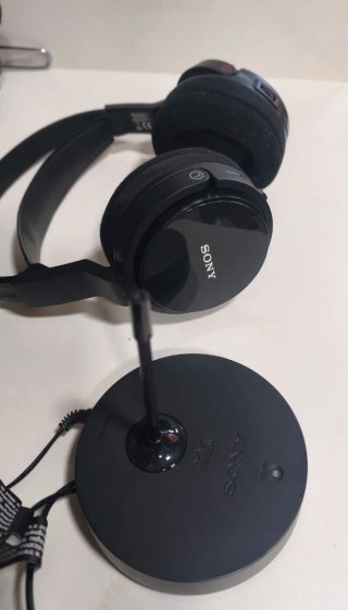 Auriculares Inalámbricos Sony MDR-RF811RK