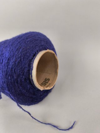 Cono hilo pestaña azul marino para tejer