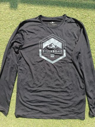 Camiseta Billabong Surf Manga Larga Negra